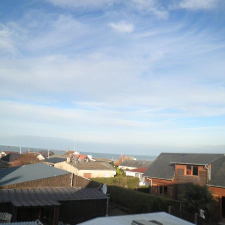 Appartement F1 Mansarde A 100M De La Plage, Proche De Arromanches Et Des Plages Du Debarquement Saint-Come-de-Fresne Ngoại thất bức ảnh