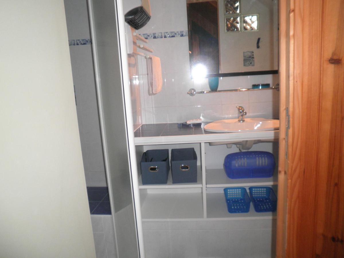 Appartement F1 Mansarde A 100M De La Plage, Proche De Arromanches Et Des Plages Du Debarquement Saint-Come-de-Fresne Ngoại thất bức ảnh