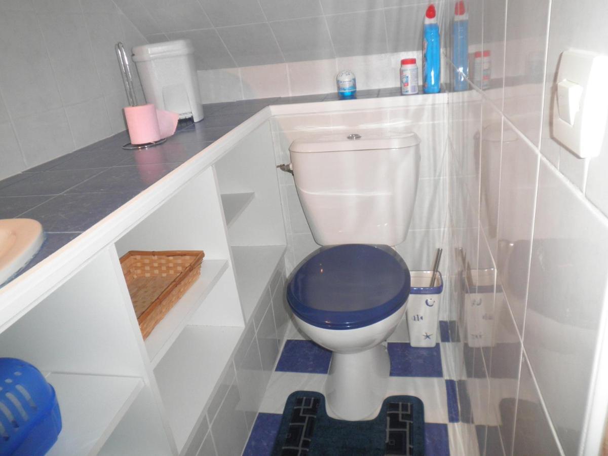 Appartement F1 Mansarde A 100M De La Plage, Proche De Arromanches Et Des Plages Du Debarquement Saint-Come-de-Fresne Ngoại thất bức ảnh